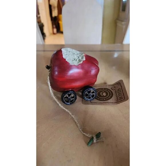 Boyds tug along Bearintosh express collectible - Picture 1 of 4